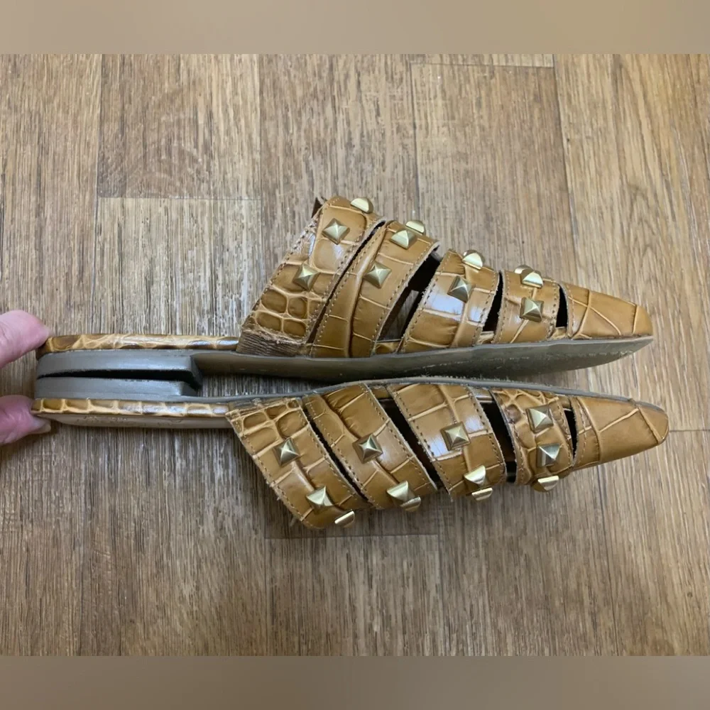 Vince Camuto Lendinna Croco Print Studded Leather Woven Fisherman Mules Size 6.5 - Picture 6 of 9